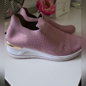 Almost New Slip On Pink Wedge Knitted Shoes Stefania Italy Size 7